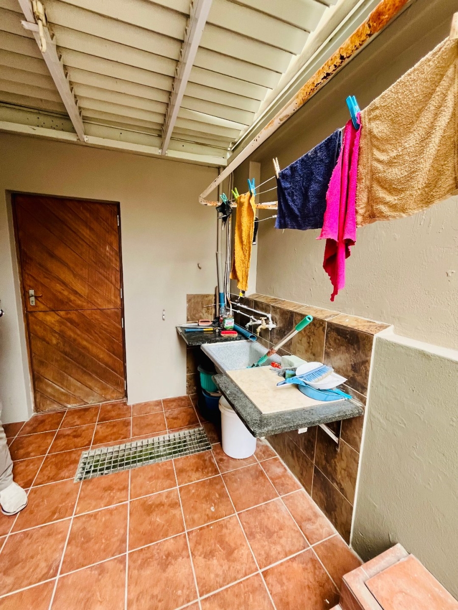 6 Bedroom Property for Sale in Tergniet Western Cape